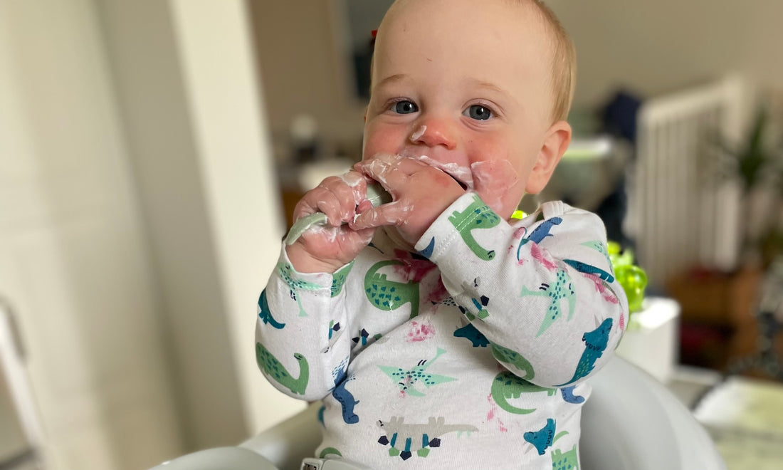 The best clothes for baby led weaning